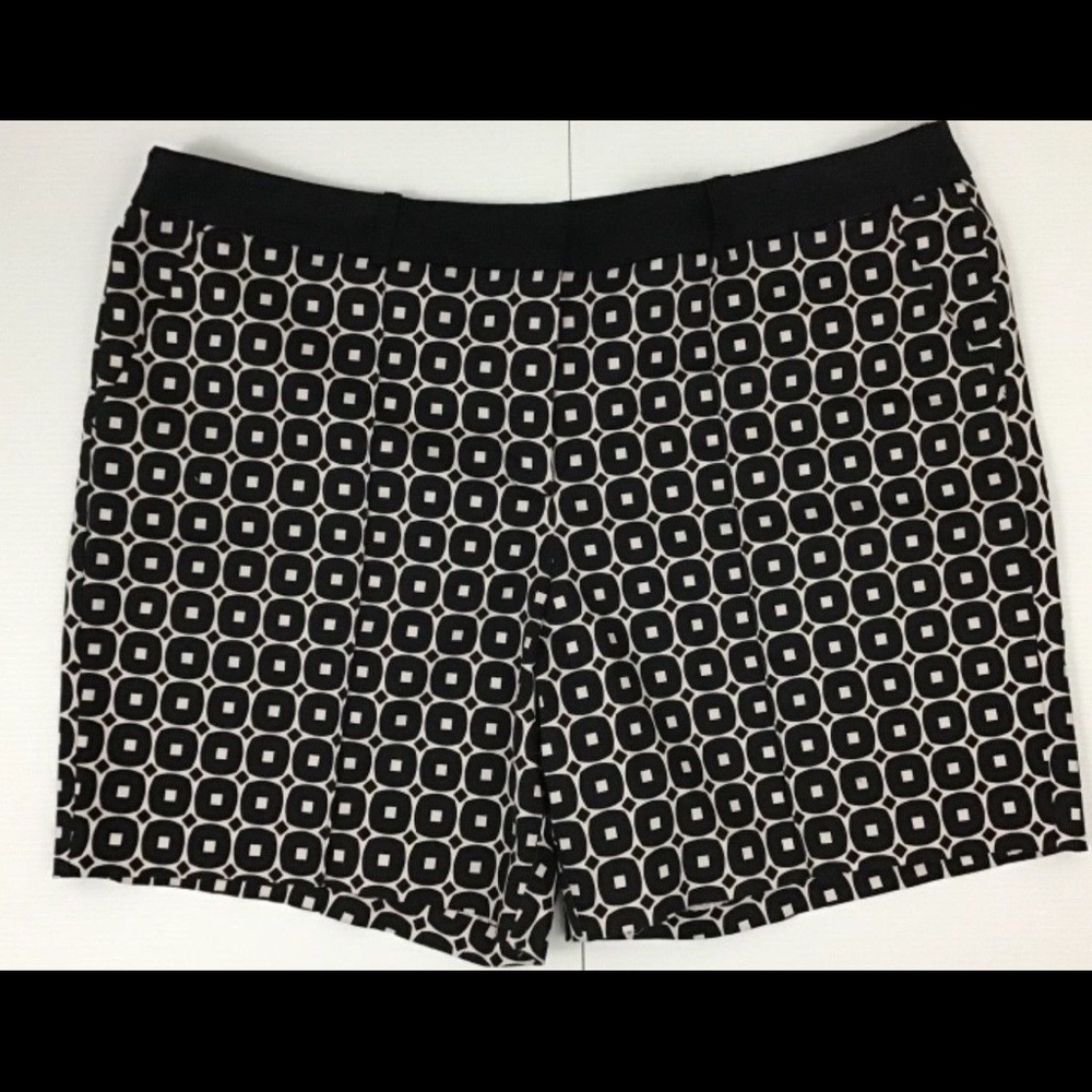 Worthington Black & Beige Modern Fit Size 18